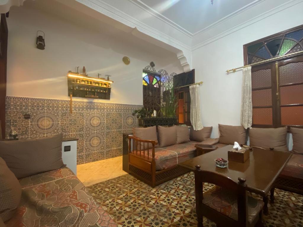 Appartement Meuble 5 Personnes En Plein Centre Ville Rabat Dış mekan fotoğraf